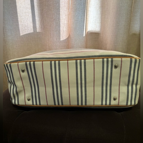 BURBERRY BOWLER BAG (authentic) - Picture 6 of 15